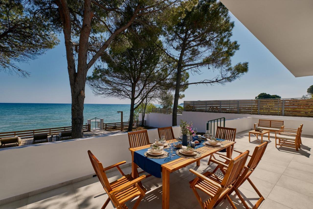 Vera Villa - Brand New Seafront Villa! Alykes  Esterno foto